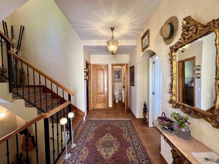 Image No.9-Propriété de 8 chambres à vendre à Estepona