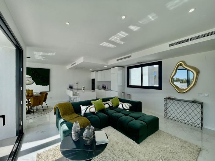 Image No.2-3 Bed Property for sale