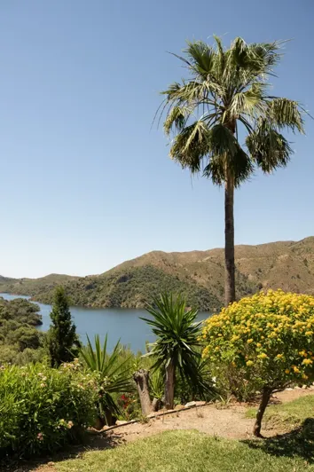 Image No.38-6 Bed Property for sale