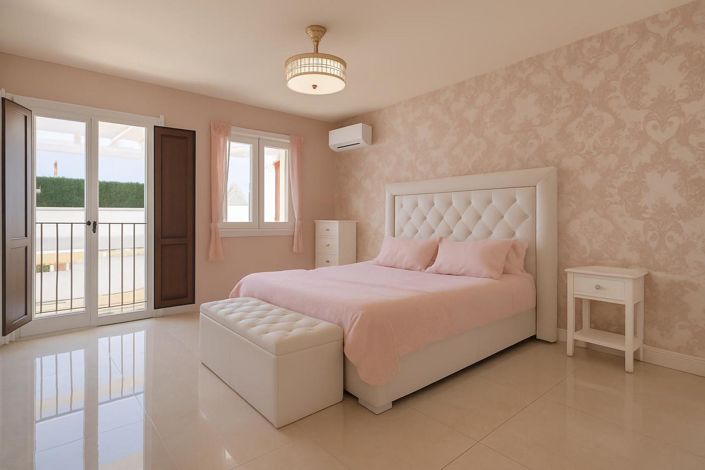 Image No.9-Propriété de 4 chambres à vendre à Estepona