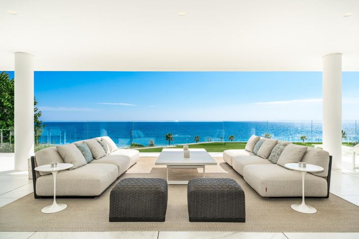 Image No.2-Propriété de 4 chambres à vendre à Estepona