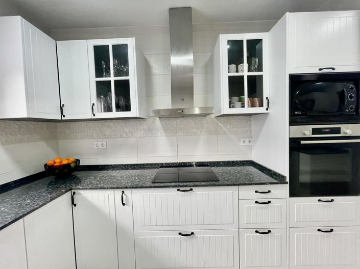 Image No.14-4 Bed Property for sale