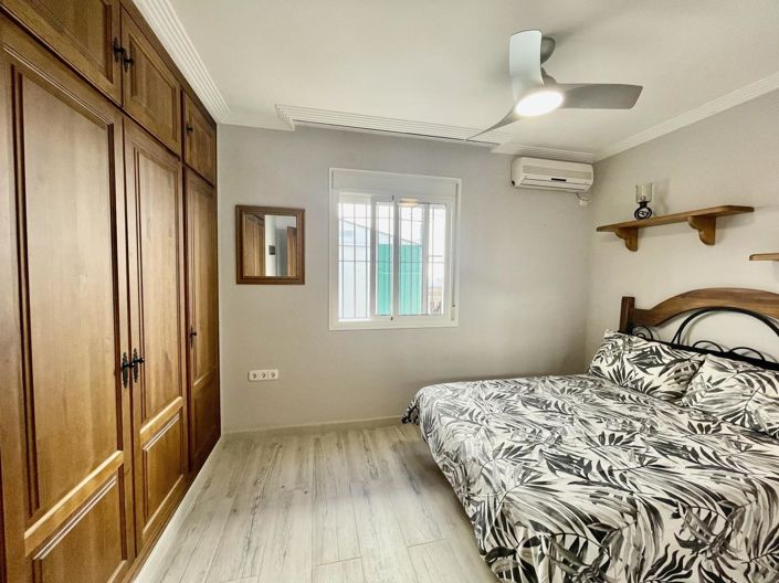 Image No.32-4 Bed Property for sale