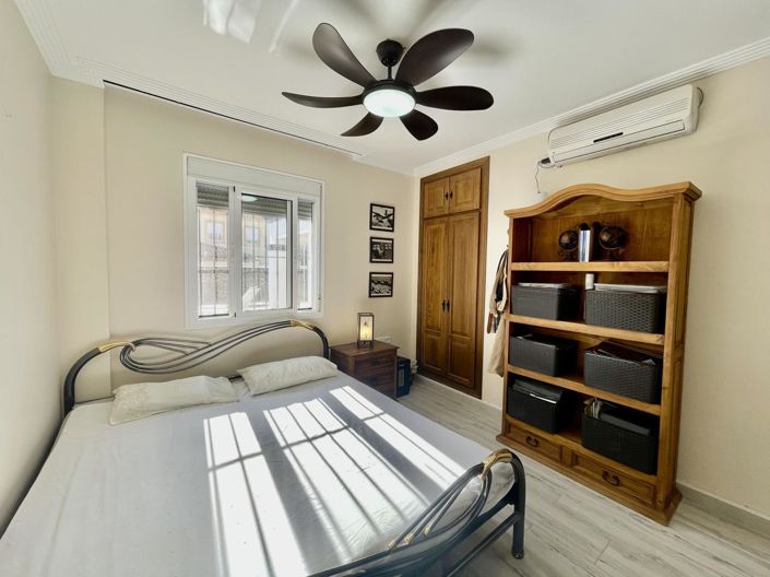 Image No.35-4 Bed Property for sale