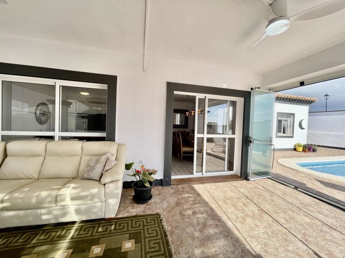 Image No.44-4 Bed Property for sale