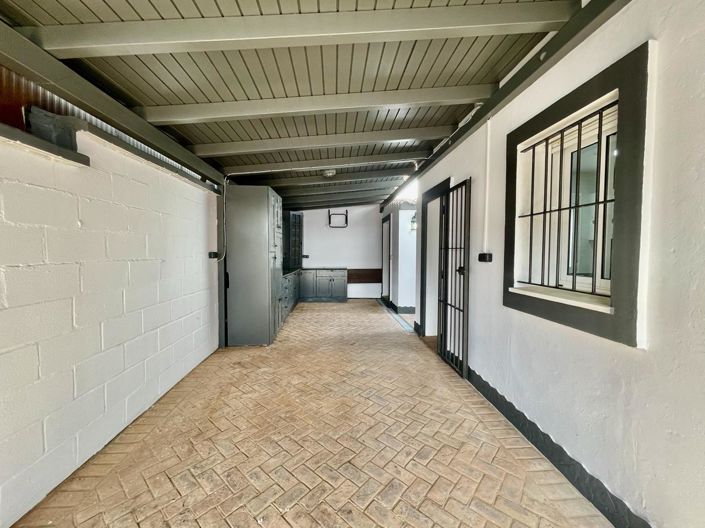 Image No.59-4 Bed Property for sale