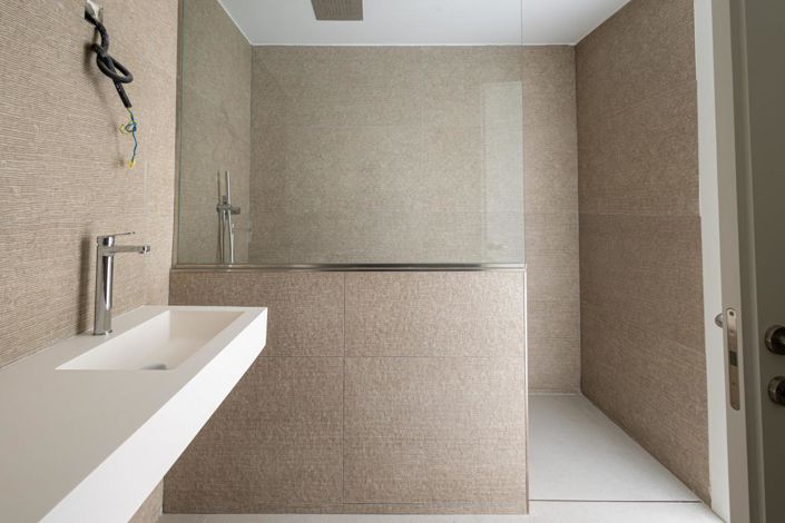 Image No.22-3 Bed Property for sale