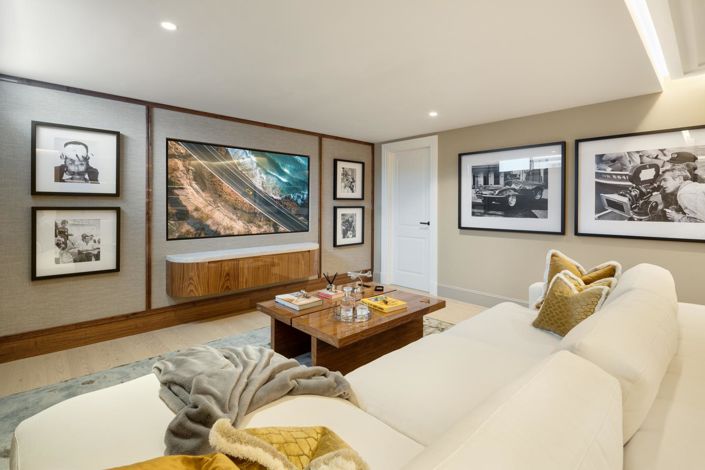 Image No.5-6 Bed Property for sale