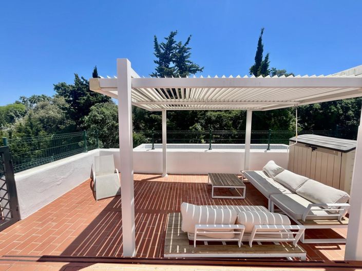 Image No.36-5 Bed Property for sale