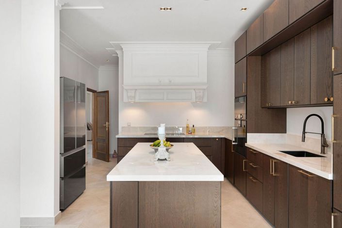 Image No.40-4 Bed Property for sale