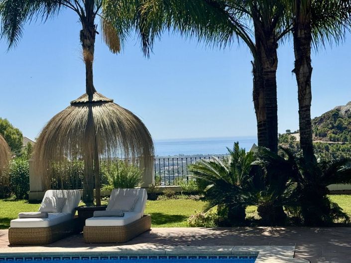 Image No.44-4 Bed Property for sale