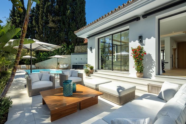 Image No.29-5 Bed Property for sale