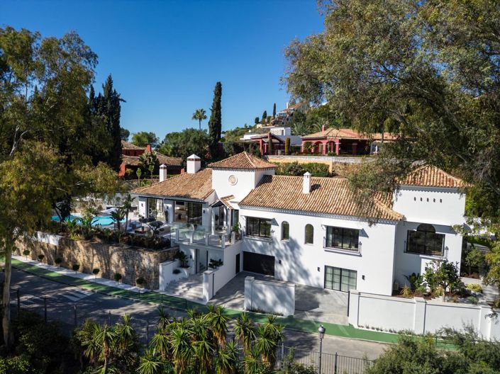 Image No.5-5 Bed Property for sale