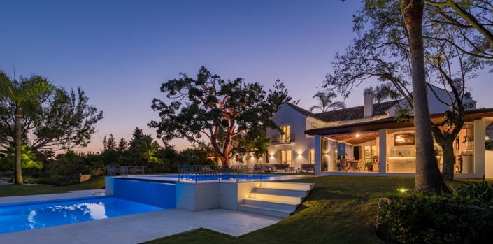 Image No.25-6 Bed Property for sale