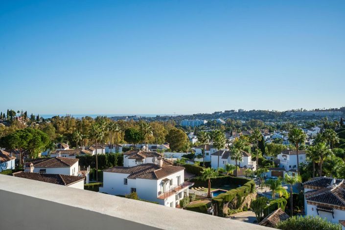 Image No.31-3 Bed Property for sale