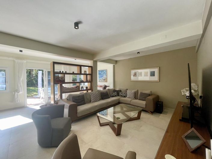 Image No.14-3 Bed Property for sale