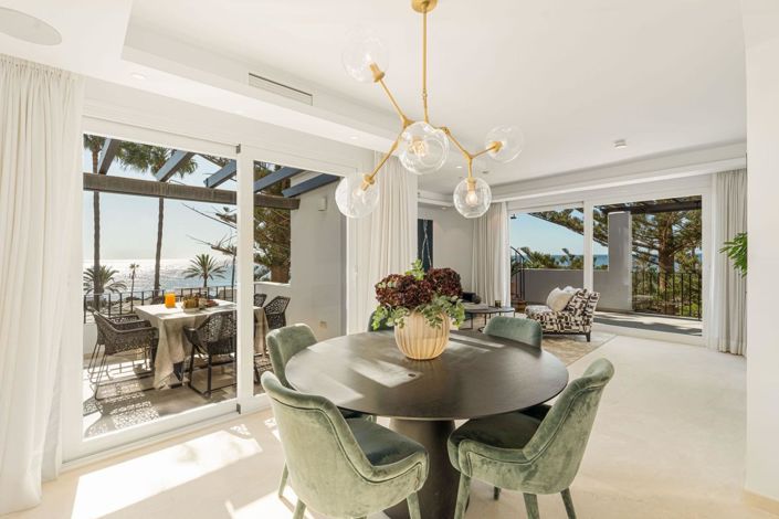 Image No.18-3 Bed Property for sale