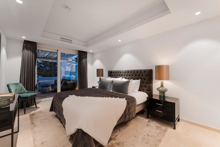 Image No.19-3 Bed Property for sale