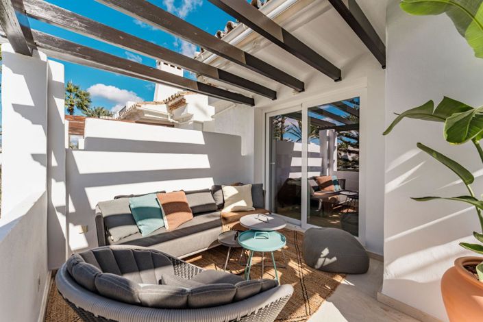 Image No.26-3 Bed Property for sale