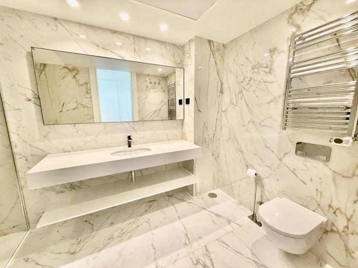 Image No.29-3 Bed Property for sale