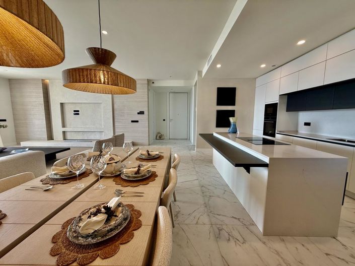 Image No.4-3 Bed Property for sale