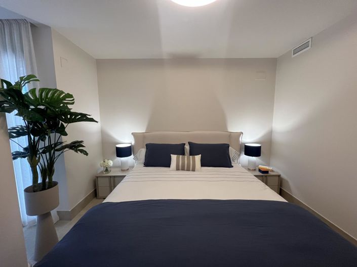 Image No.1-3 Bed Property for sale