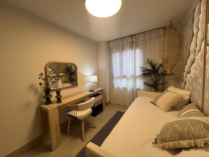 Image No.11-3 Bed Property for sale