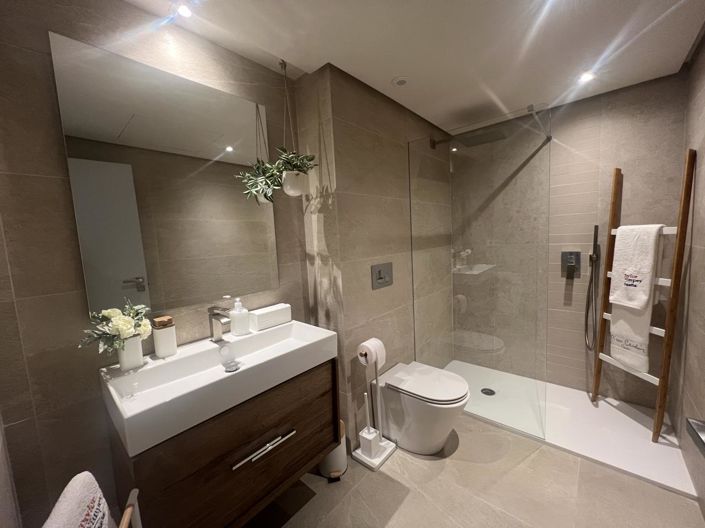 Image No.4-3 Bed Property for sale