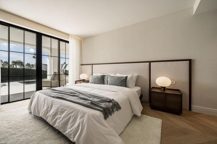 Image No.16-5 Bed Property for sale