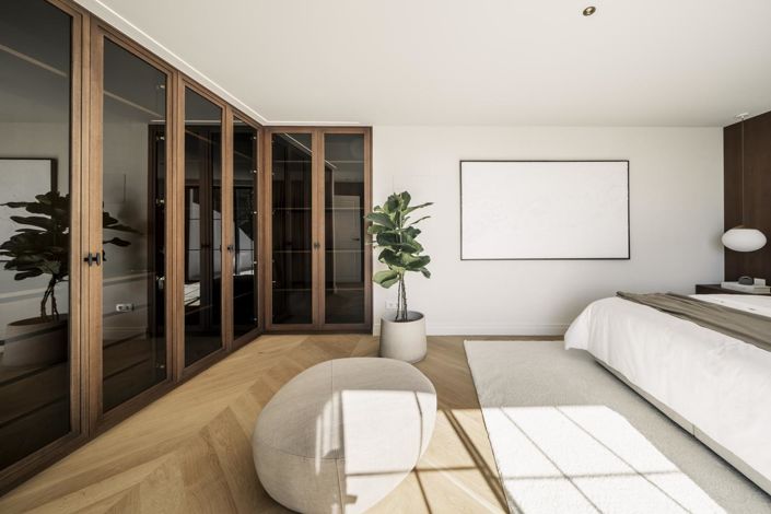 Image No.20-5 Bed Property for sale