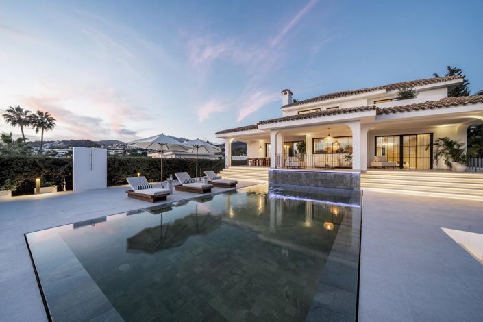 Image No.48-5 Bed Property for sale