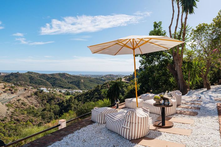 Image No.47-6 Bed Property for sale