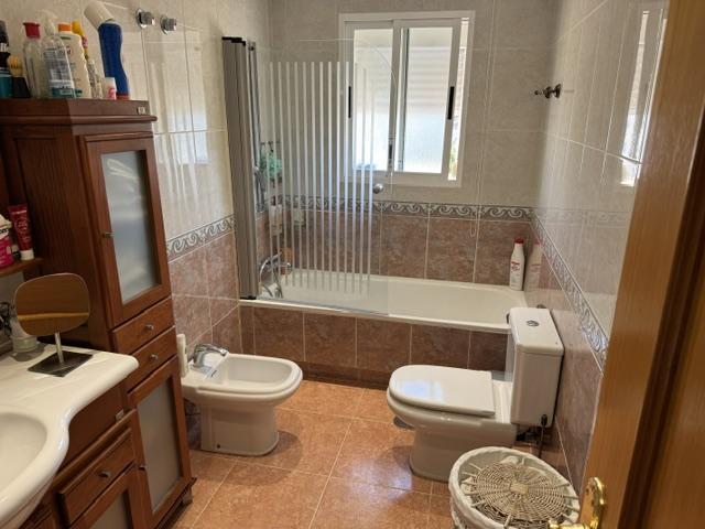 Image No.11-Propriété de 4 chambres à vendre à Estepona