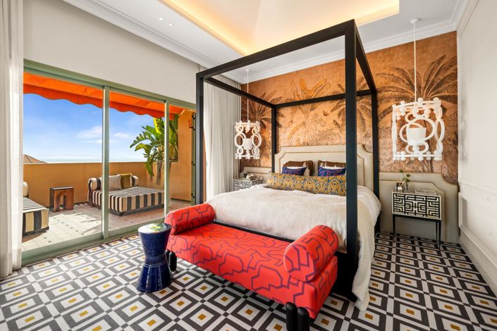 Image No.12-3 Bed Property for sale