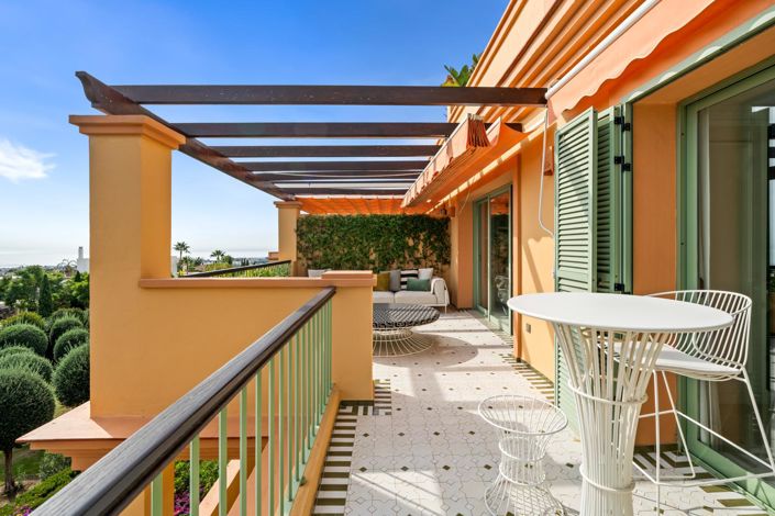 Image No.42-3 Bed Property for sale