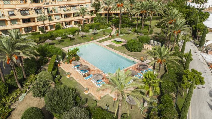 Image No.48-3 Bed Property for sale