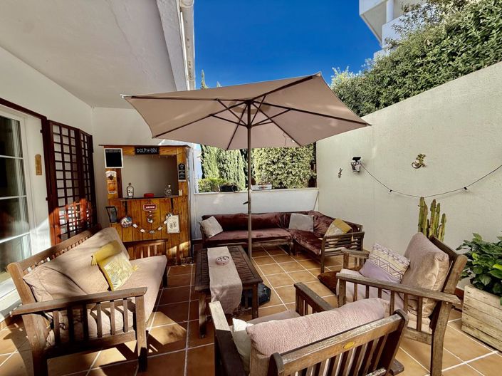 Image No.15-3 Bed Property for sale