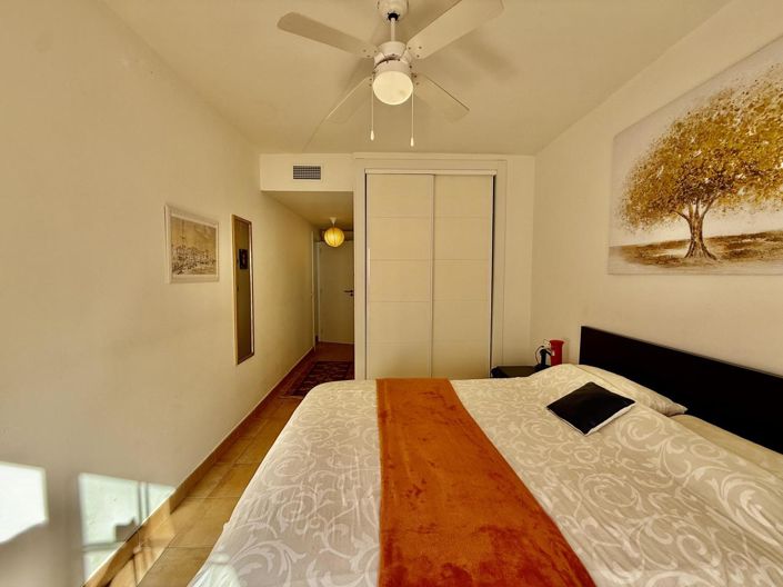 Image No.21-3 Bed Property for sale