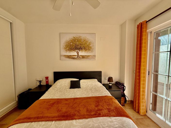 Image No.22-3 Bed Property for sale