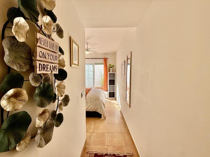 Image No.24-3 Bed Property for sale