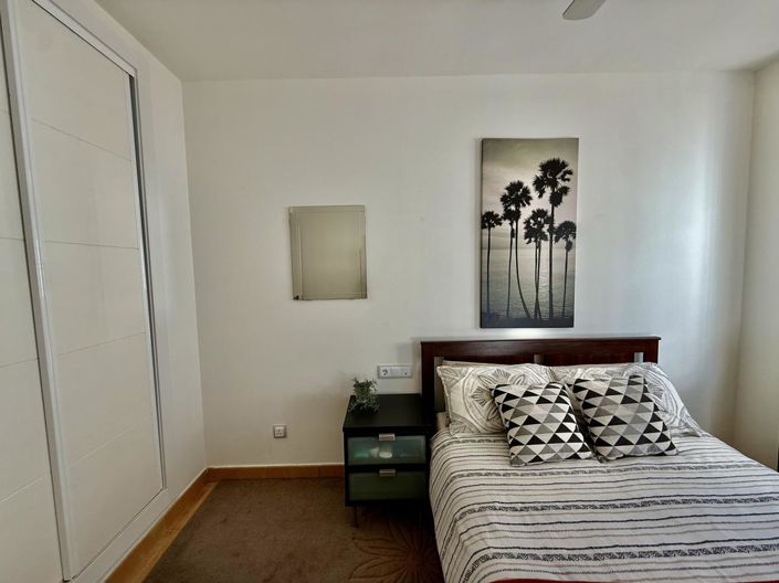 Image No.29-3 Bed Property for sale