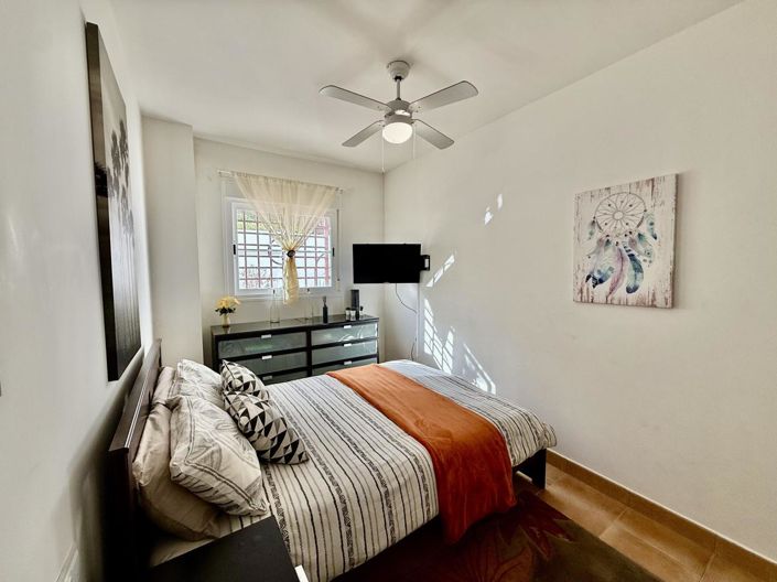 Image No.30-3 Bed Property for sale