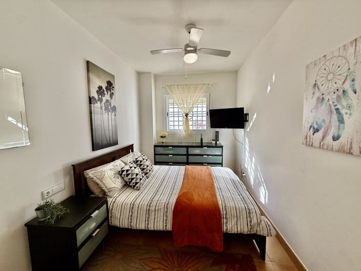 Image No.31-3 Bed Property for sale