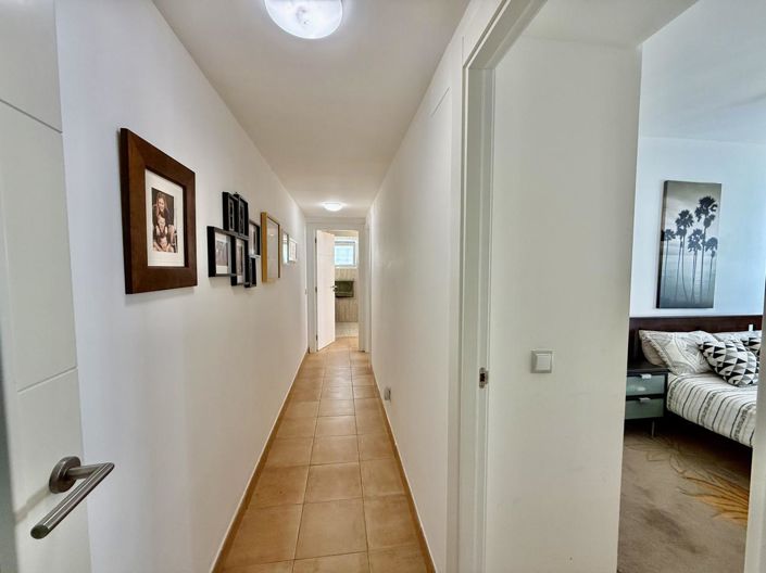 Image No.32-3 Bed Property for sale