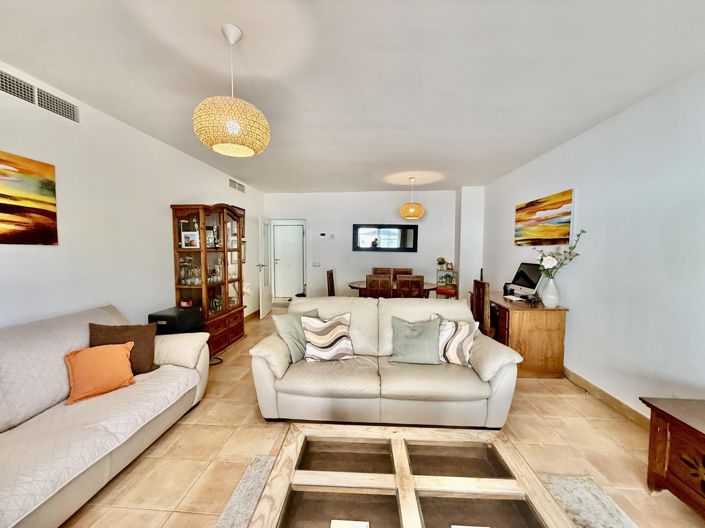 Image No.34-3 Bed Property for sale