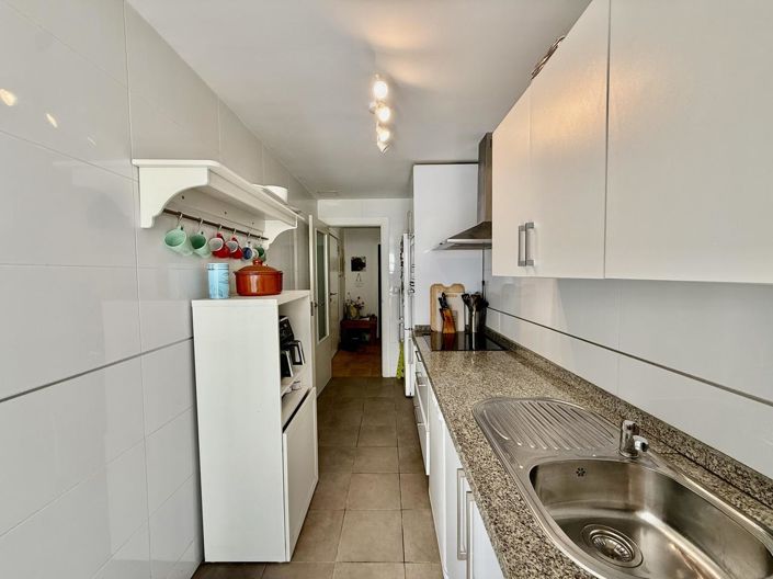 Image No.43-3 Bed Property for sale