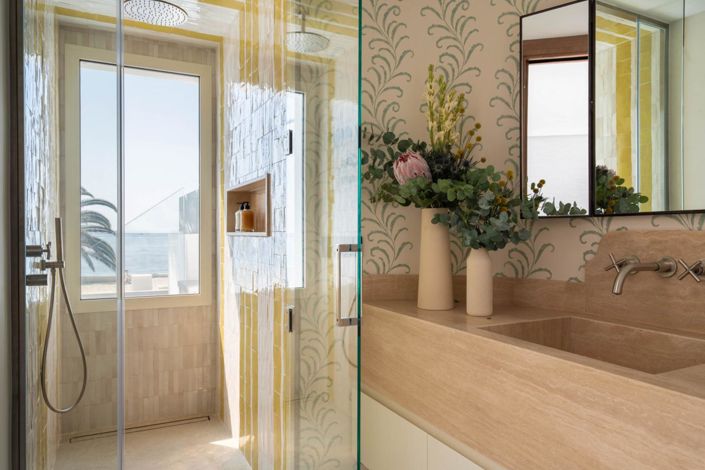 Image No.10-3 Bed Property for sale