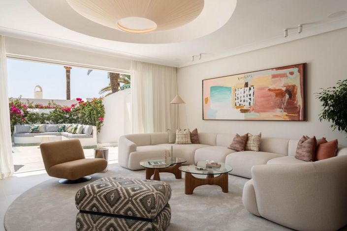 Image No.25-3 Bed Property for sale