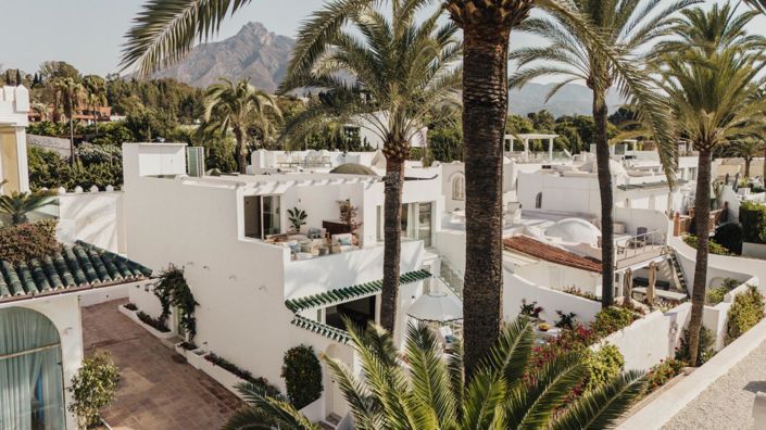 Image No.26-3 Bed Property for sale