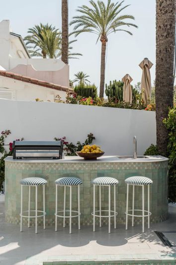 Image No.30-3 Bed Property for sale